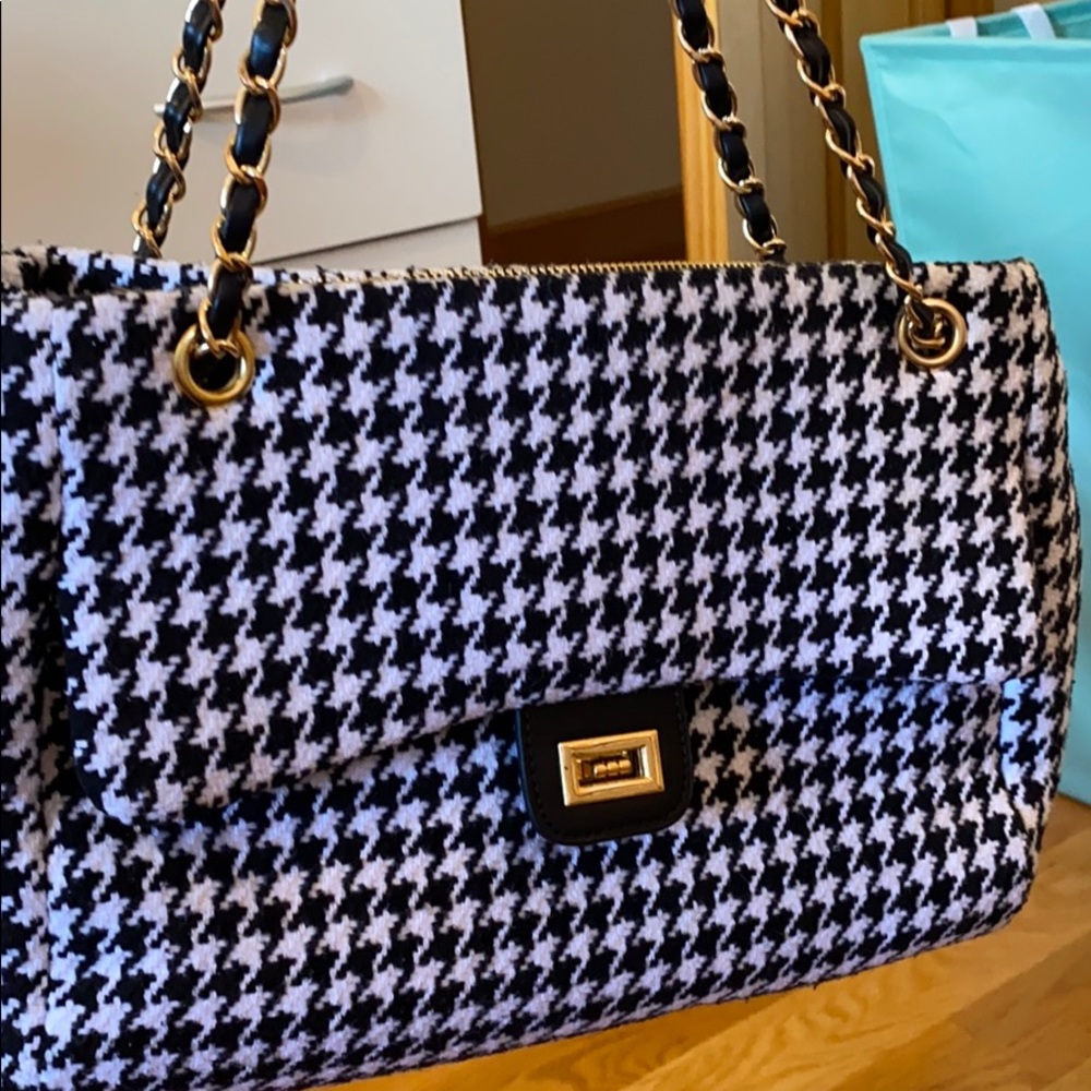 Hand bag